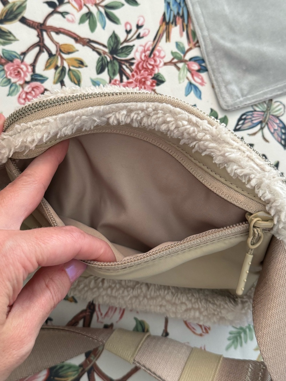 Everywhere Belt Bag in Plush Fleece - Picture 7 of 11
